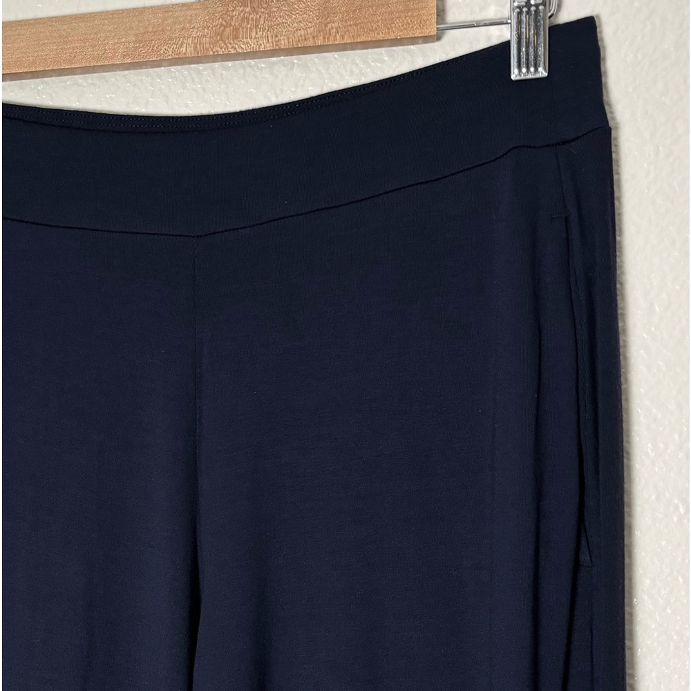 Eileen Fisher Navy Wide Leg Pants 95% viscose 5% Elastane. - Picture 7 of 16
